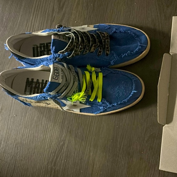 Size 44 - Picture 1 of 7